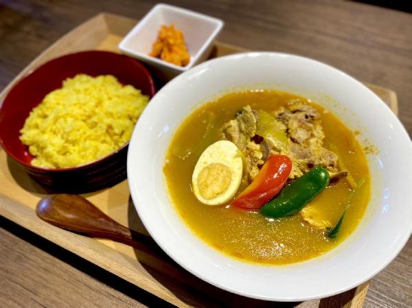 Okinawa soul food めしなる木の写真2